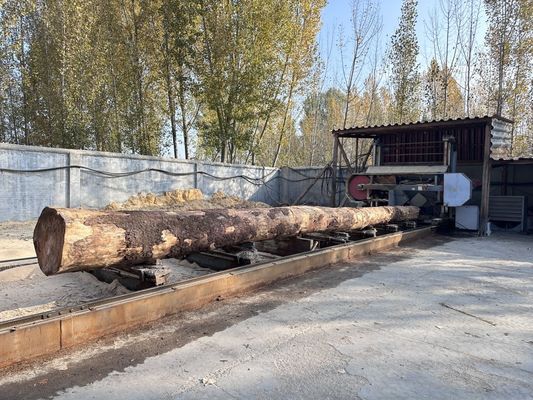 80HP Diesel Engine Powered Heavy Duty Horizontal Band Sawmill For Wood Processing