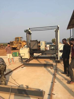 80HP Diesel Engine Powered Heavy Duty Horizontal Band Sawmill For Wood Processing