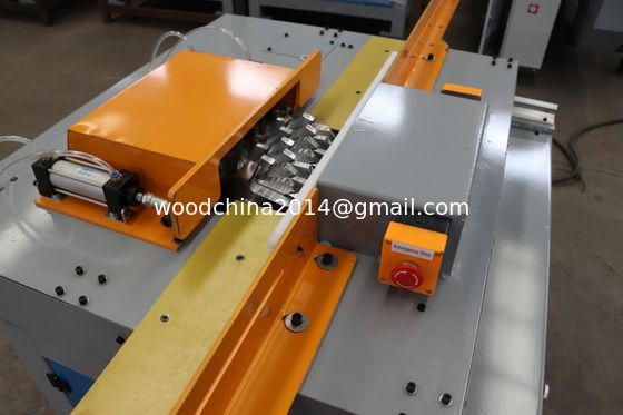 Automatische Holzpalettenrillenmaschine Holzpalettenstrenger Groove Notcher-Maschine
