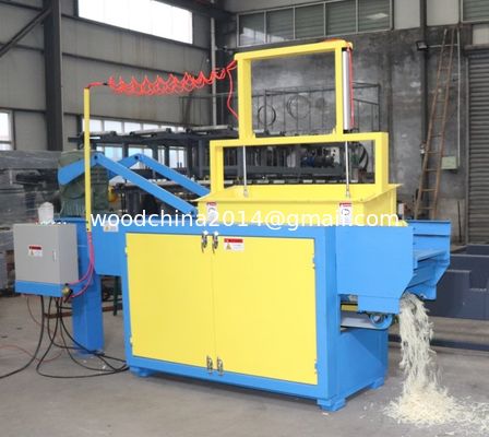 Automatische Maschine zur Rasur von Holz aus Kiefern und Aspen für Pferde und Tiere