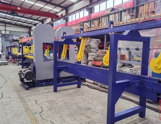 Vollautomatische Säge-Holz-Sägemühle Linie Vertikale Holz-Sägemühle Produktionslinie Holz Schneidemaschine