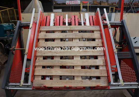 Maschine zum Nägeln von Paletten aus Holz, Pneumatische Maschine zum Nägeln von Paletten aus Holz, Breite max. 3300 mm
