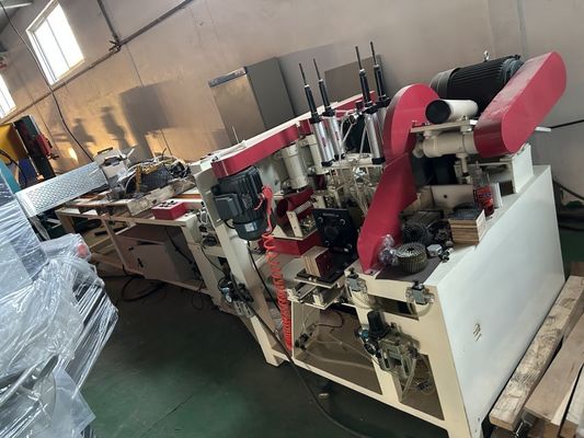 Große automatische CNC-Fussbohrnackmaschine Holzpalettenfußbohrnack-Abschnittnackmaschine