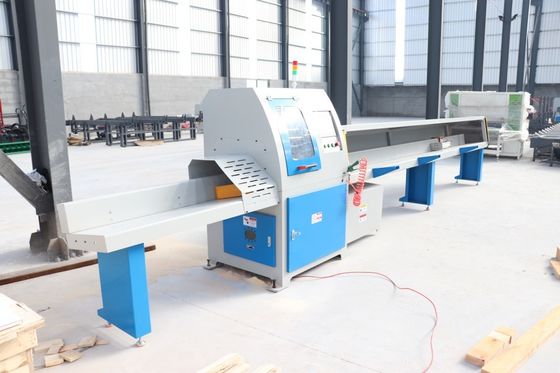 Hochpräzise elektronische Schneidessege / Holz automatischer Kreuzschneider Sägemühle / Holzholz abgeschnittener Säge