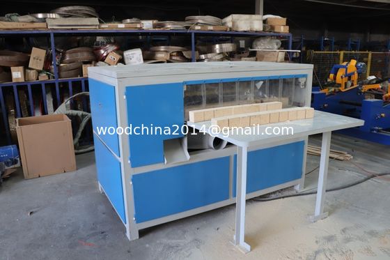 Maschine zum Schneiden von Palettenblöcken mit mehreren Klingen Automatische Maschine zum Schneiden von Holzpalettenblöcken mit mehreren Euro
