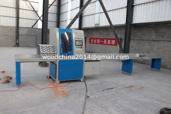 Holzpalettenmaschine Automatische Planken abgeschnittenen Sägemaschine Siemens PLC Touchscreen