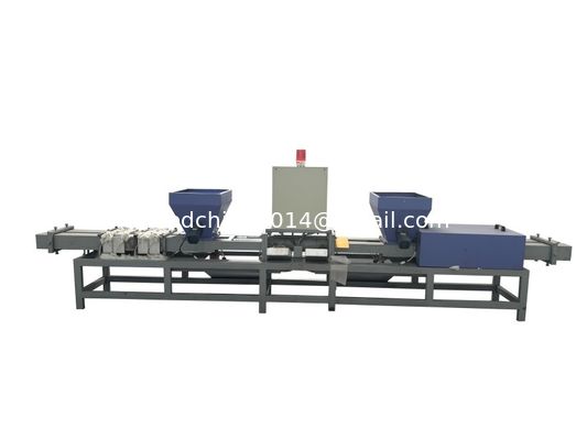 Neue automatische 2-köpfige Holzsplittersäge Staubblockmaschine Holzpalettenmachine