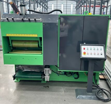 130KW Hocheffiziente Doppelwellen-Besäumsäge für die Verarbeitung großer Holzbretter