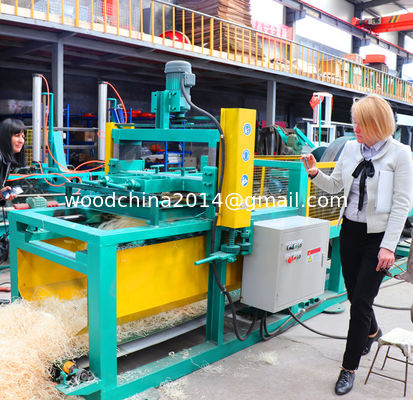 Horizontale Großkapazität Fabrik direkt China Feuerleuchter Holzwollmachine