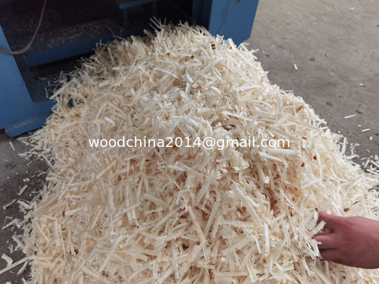 Holzscherenmaschine / Holzspaltmaschine für Geflügelbetten